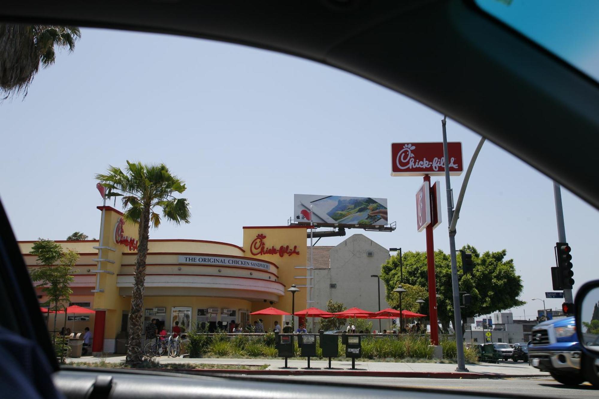 Hollywood Guest Inn — Photos 1